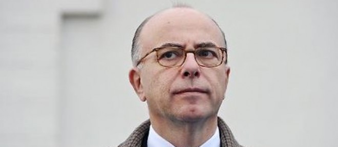 Le ministre de l'Interieur Bernard Cazeneuve, le 29 novembre 2014 a La Rochelle.