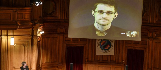Edward Snowden lors d'une teleconference organisee en Suede.