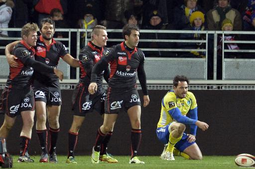 Les joueurs du Lyon OU a l'issue de leur match victorieux face a l'ASM Clermont, le 28 decembre 2014 au stade Matmut