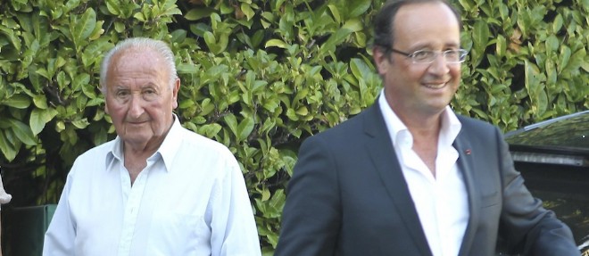 Georges et Francois Hollande en 2012. Face a un pere devore par le pessimisme, Francois Hollande a choisi l'humour et l'esquive.