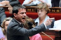 Valls d&eacute;voile des &quot;mesures exceptionnelles&quot; contre le terrorisme