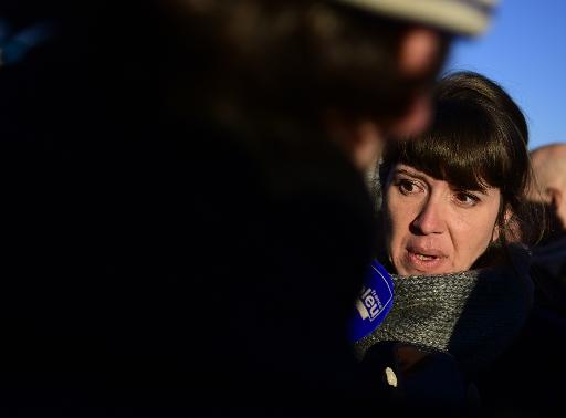 Aurore Martin, une militante basque française, parle le 12 janvier 2015 à la presse devant le tribunal, près de Madrid, où elle devait comparaître © Pierre-Philippe Marcou AFP