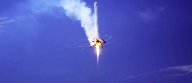 La fusee Falcon 9 de SpaceX lors d'un essai.