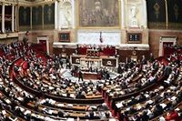 Peine d'indignit&eacute; nationale : Manuel Valls veut d&eacute;passer les clivages