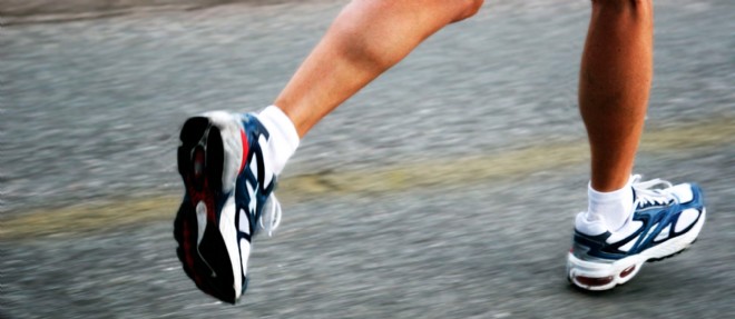 La pratique reguliere de la course a pied diminue les risques de mortalite cardiovasculaire de 45 %, selon une etude.