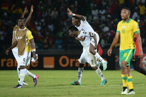 Les Ghaneens fetent leur qualification pour les quarts de finale apres la victoire sur l'Afrique du Sud dans le groupe C de la CAN, le 27 janvier 2015 a Mongomo