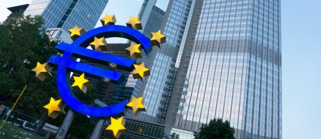 L Euro Sous Pression Apr S Le Coup De Semonce De La Bce Sur La Gr Ce Le Point