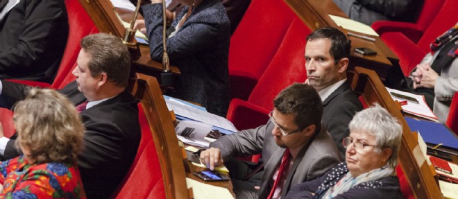 Benoit Hamon a l'Assemblee nationale : l'ancien ministre de l'Education a declare qu'il voterait contre la loi Macron.