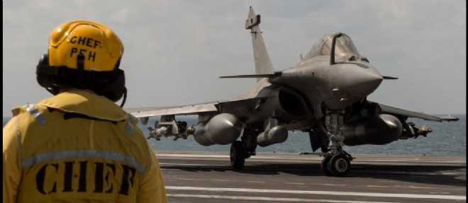 Le 23 fevrier 2015, le groupe aeronaval (GAN), constitue autour du porte-avions Charles de Gaulle, est officiellement engage dans l'operation Chammal en Irak, pour lutter contre le groupe terroriste Daesh.