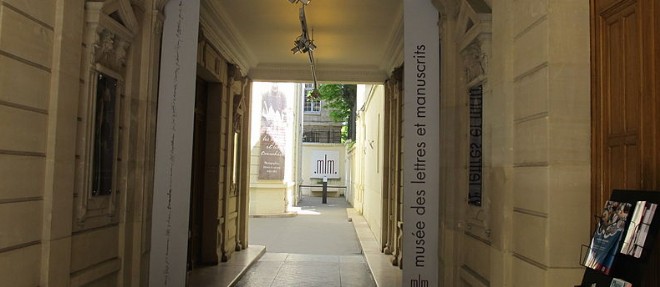 Le musee des Lettres et Manuscrits a Paris avait ete perquisitionne par les enqueteurs.