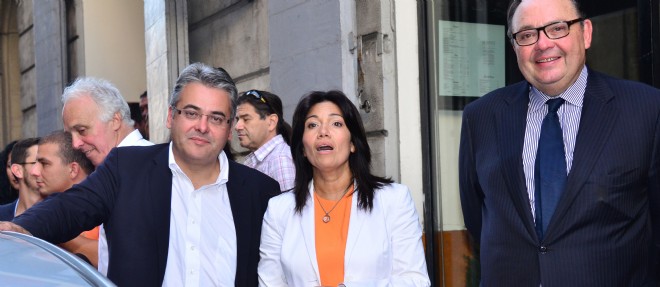 Patrick Mennucci (a droite sur la photo) a perdu les dernieres municipales a Marseille contre l'UMP Jean-Claude Gaudin.