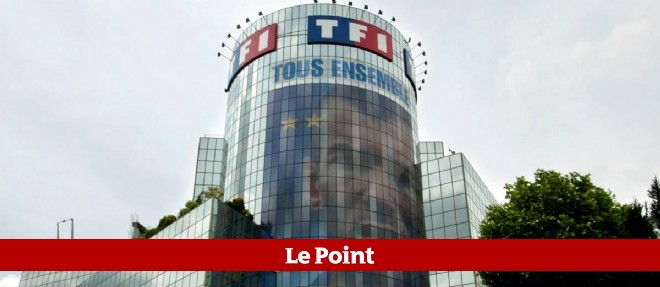 Une photo de la tour de TF1 prise le 6 juin 2002 a Boulogne-Billancourt.