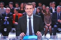 Le ministre de l'Economie Emmanuel Macron sur le plateau de l'emission "Des paroles et des actes", diffusee jeudi soir sur France 2. (C)Groupe France Televisions France 2