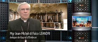 Monseigneur di Falco revient sur la polémique au sujet de sa présence et de celle des Prêtres dans l'émission de Patrick Sébastien, 