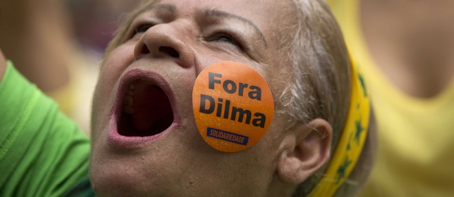 environ 1 5 million de brésiliens dans la rue contre dilma rousseff