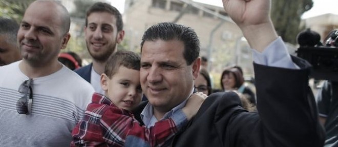 "C'est un jour historique pour les Arabes" qui representent plus d'un Israelien sur cinq, a lance Ayman Odeh, numero un de la liste commune formee par les partis arabes israeliens.