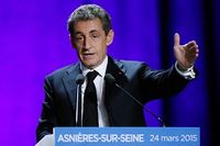 D&eacute;partementales 2015 : &agrave; Asni&egrave;res, Nicolas Sarkozy rend leur libert&eacute; aux &eacute;lecteurs