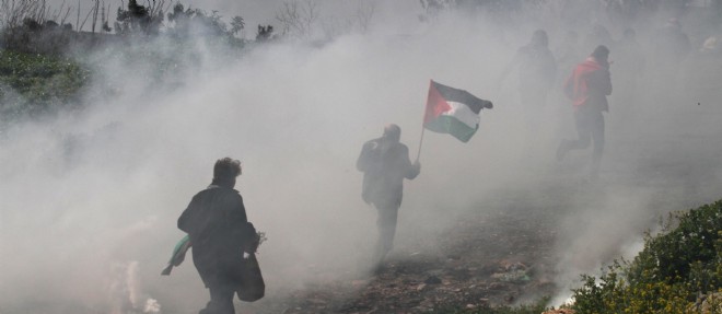 Les Palestiniens ont annonce leur intention de saisir le 1er avril la Cour penale internationale contre les dirigeants israeliens qu'ils accusent de "crimes de guerre".