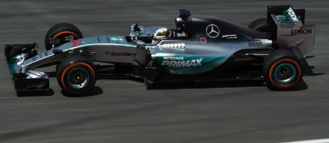 Lewis Hamilton s'est montre le plus rapide de cette deuxieme seance d'essais libres.
