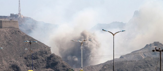 Plusieurs explosions ont eu lieu samedi 28 mars dans un depot d'armes a Aden, deuxieme ville du Yemen, en proie au chaos.