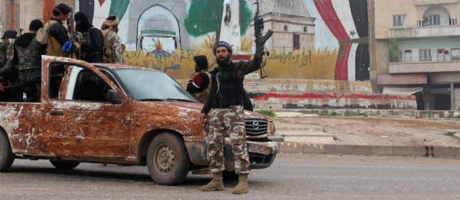 Des combattants de l'opposition syrienne a Idleb.