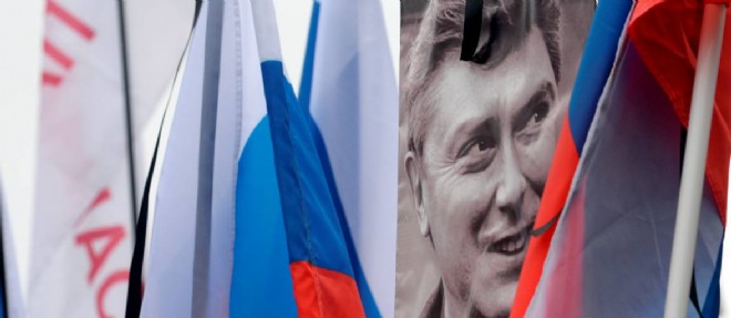 Boris Nemtsov avait contacte des familles dont les fils, mis en conge de l'armee, avaient ete envoyes combattre en Ukraine.