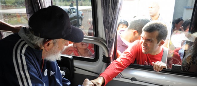 Fidel Castro est apparu en public pour la premiere fois depuis plus d'un an.