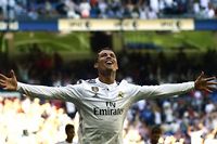 Le Real Madrid atomise Grenade gr&acirc;ce &agrave; un quintupl&eacute; de Cristiano Ronaldo