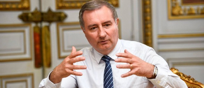 Jean-Luc Moudenc, maire UMP de Toulouse, s'oppose a la privatisation de l'aeroport de Blagnac.