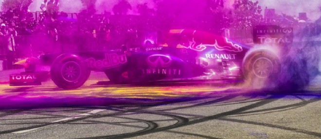 F1 : en Inde, d&eacute;monstration de Red Bull et effusion de couleurs !