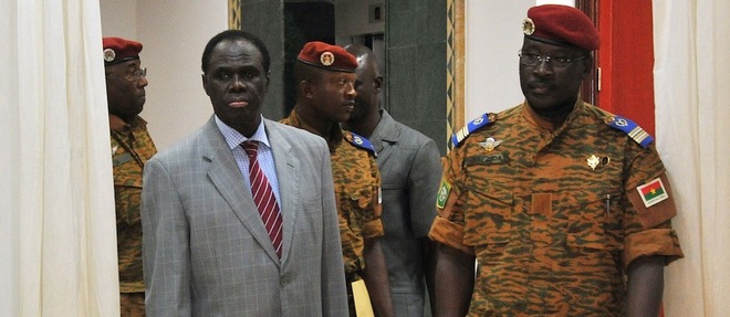 Le president Kafando et son Premier ministre, le lieutenant-colonel Zida.