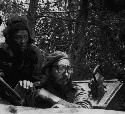 Fidel Castro en avril 1961 dans un tank lors des combats dans la baie des Cochons a Cuba