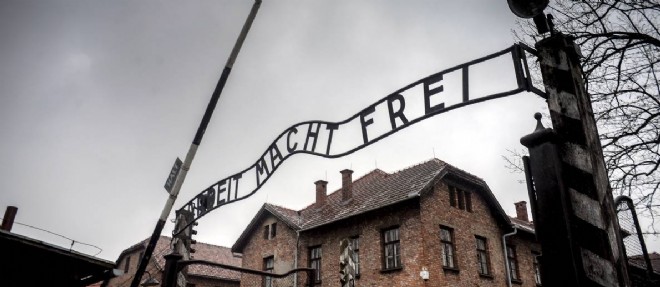 Sur les 6 500 gardes du camp d'extermination d'Auschwitz, une trentaine ont ete condamnes.