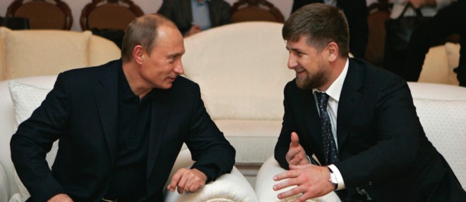 "Le regime de Kadyrov est totalement autoritaire. Il n'ecoute personne, a part Poutine", assure le militant des droits de l'homme Oleg Khabibrakhmanov.
