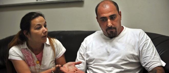 Serge Atlaoui et son epouse Sabine lors d'une interview a la prison de l'ile de Nusakambangan, le 25 mars 2008.