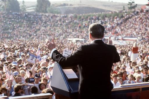 Le president americain Ronald Reagan lors d'un meeting en novembre 1984 a Chicago