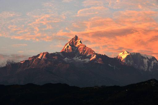 Le Machapuchre pres d ela ville touristique de de Pokhara en Indes, le 30 decembre 2014