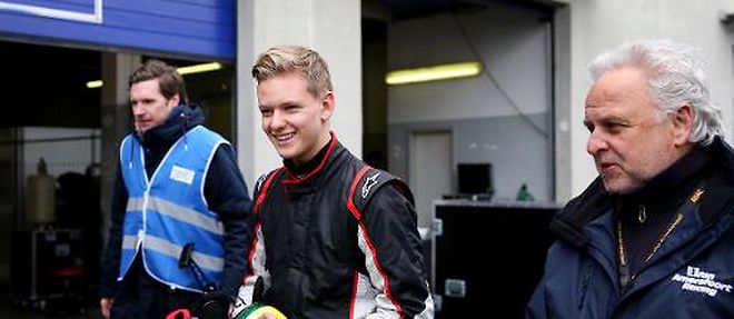 Auto: Mick Schumacher sur les traces de papa en Formule 4