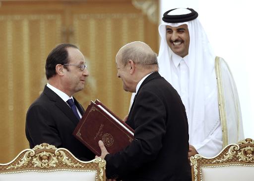 Le contrat pour l'achat de Rafale fran&ccedil;ais sign&eacute; &agrave; Doha, Hollande &agrave; Ryad