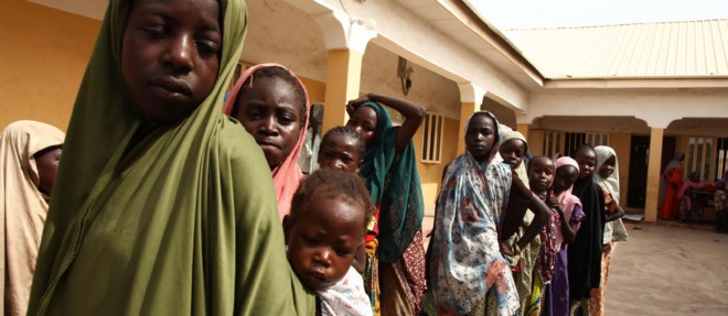 Une partie des 275 femmes et enfants liberes de Boko Haram le week-end dernier ont ete transferes au centre medical de Yola.