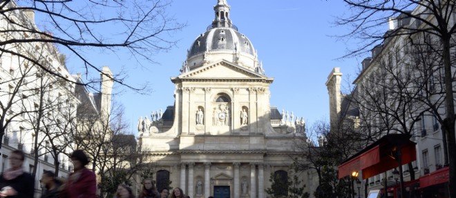 Selon Idriss J. Aberkane, la France possede de multiples savoirs, mais ne sait pas forcement les enseigner (photo d'illustration : la facade de la Sorbonne).