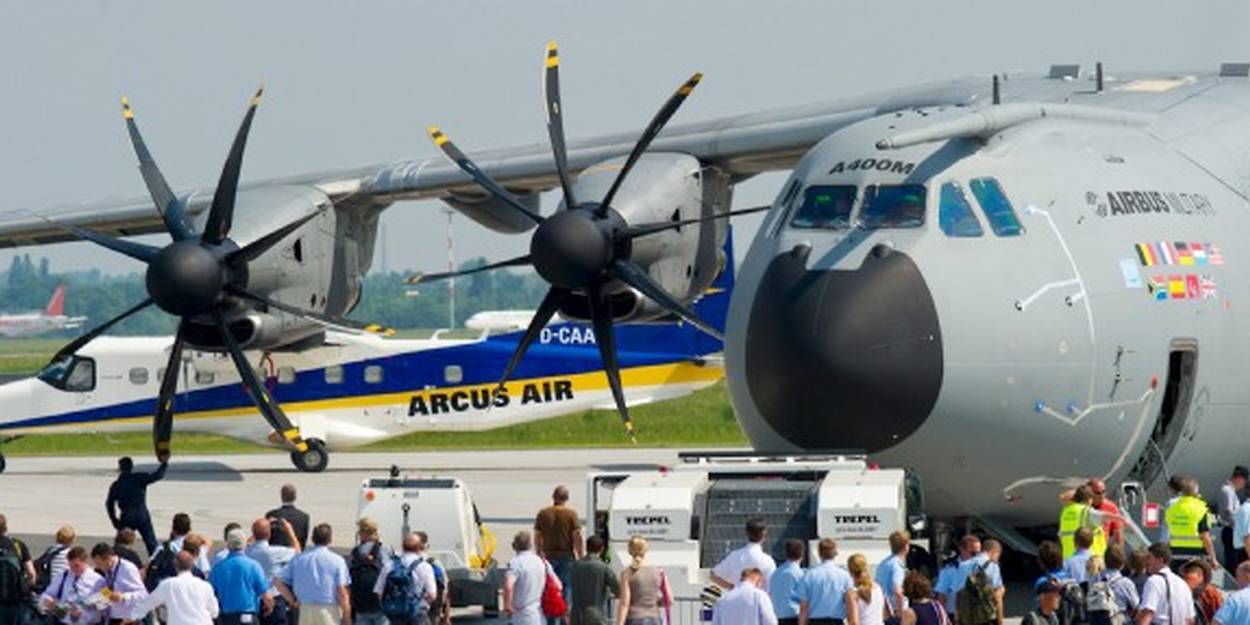 Après Le Crash De L'A400M, Airbus Chute En Bourse