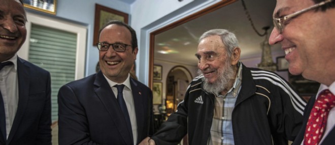 La rencontre entre Francois Hollande et Fidel Castro a ete decriee par l'opposition en France.