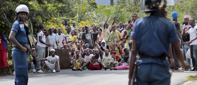 Manifestation contre le president Pierre Nkurunziza, le 13 mai, a Bujumbura.