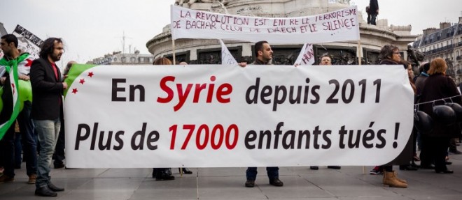 Manifestation place de la Republique a Paris le 14 mars 2015, jour du 4e anniversaire du conflit syrien.