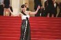 Bulles de Cannes: Sophie Marceau plus prudente, Woody Allen philosophe