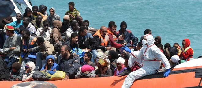 Migrants a leur arrivee en Sicile, le 19 mai (photo d'illustration).