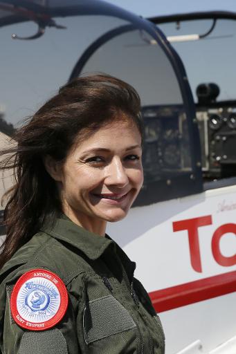 La pilote d'avion Dorine Bourneton, le 19 avril 2015 à Saint-Cyr-l'École ©  AFP
