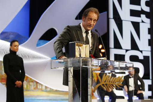 L'acteur français Vincent Lindon, prix d'interprétation masculine à Cannes, le 24 mai 2015 © VALERY HACHE AFP
