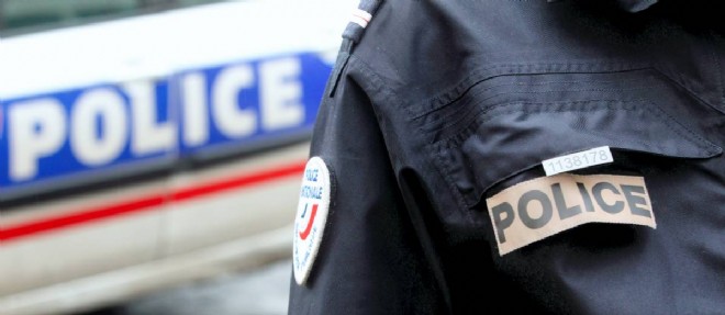 La police a place en garde un vue un couple alors que des armes ont ete retrouvees dans une maison cossue du centre de Biarritz.